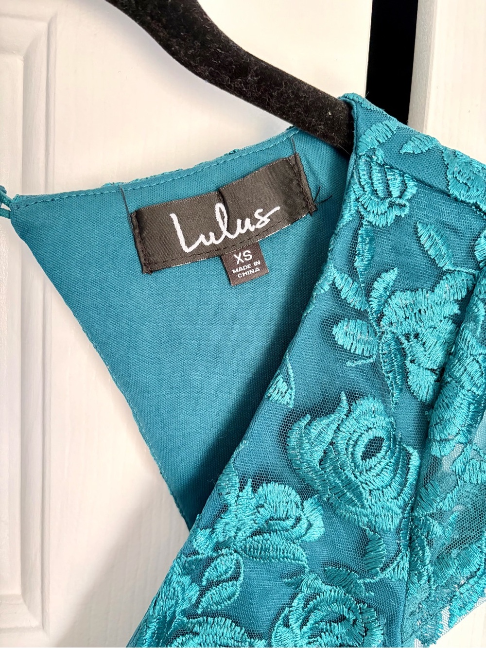 Lulu's XS Jacqueline Emerald Green Floral Embroidered Backless Midi Dress - Picture 6 of 6